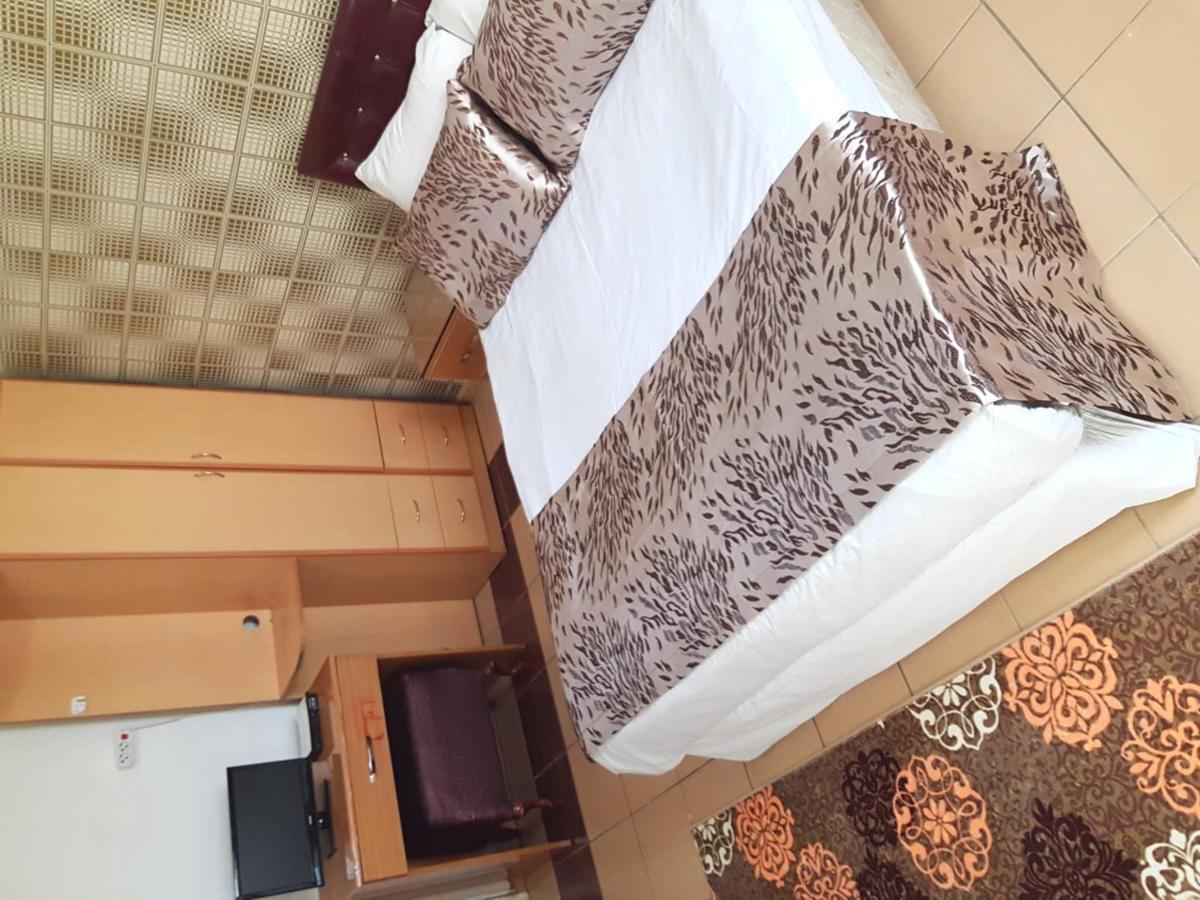 Talaslioglu Hotel Balqash Zewnętrze zdjęcie